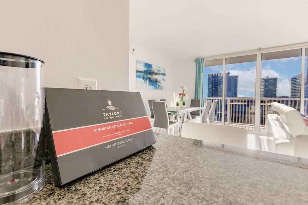 Upscale Brickell 3 Bedroom With Water Views And Free Parking Miami Exterior foto