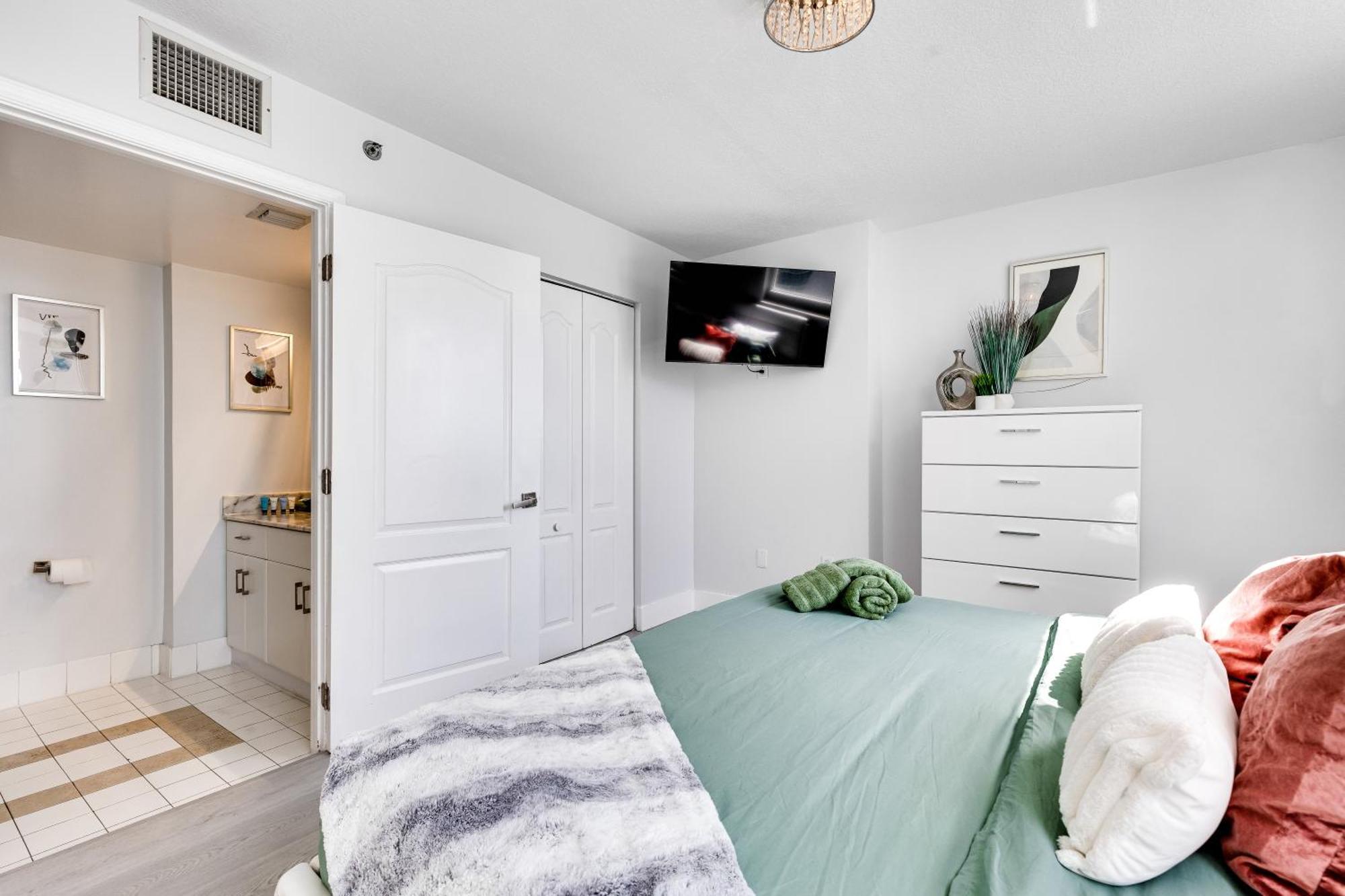 Upscale Brickell 3 Bedroom With Water Views And Free Parking Miami Exterior foto